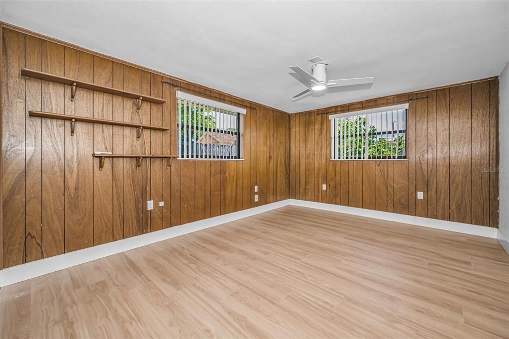 En Venta: $283,000 (3 camas, 2 baños, 1318 Pies cuadrados)