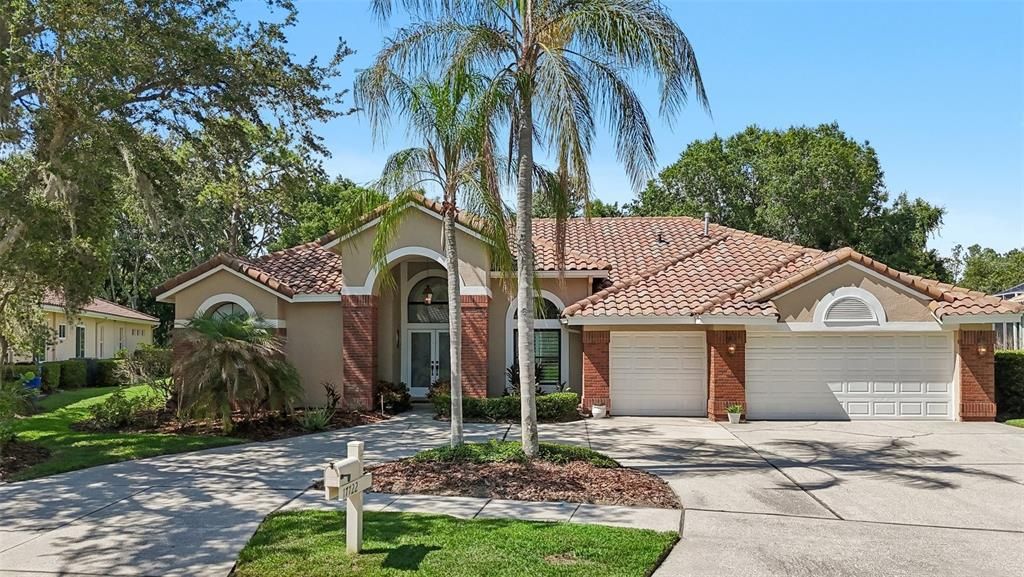 For Sale: $729,900 (4 beds, 3 baths, 2685 Square Feet)