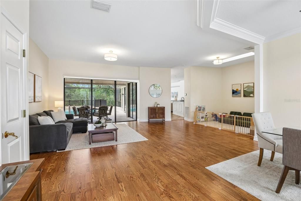For Sale: $729,900 (4 beds, 3 baths, 2685 Square Feet)
