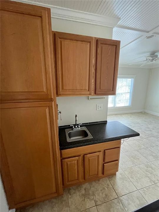 For Rent: $2,450 (4 beds, 3 baths, 2043 Square Feet)
