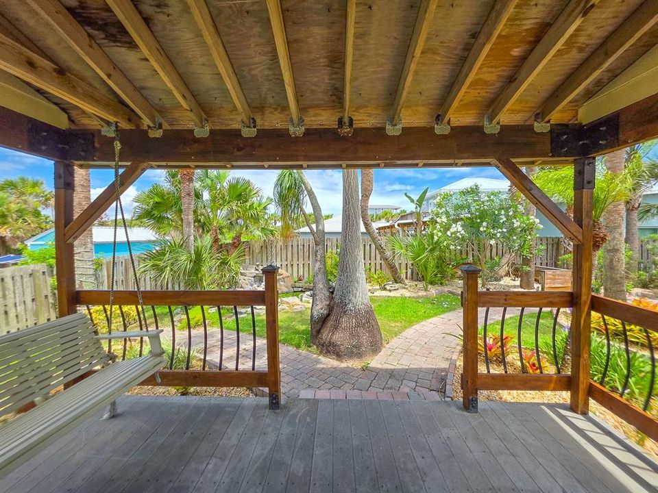 For Rent: $2,600 (2 beds, 2 baths, 1182 Square Feet)