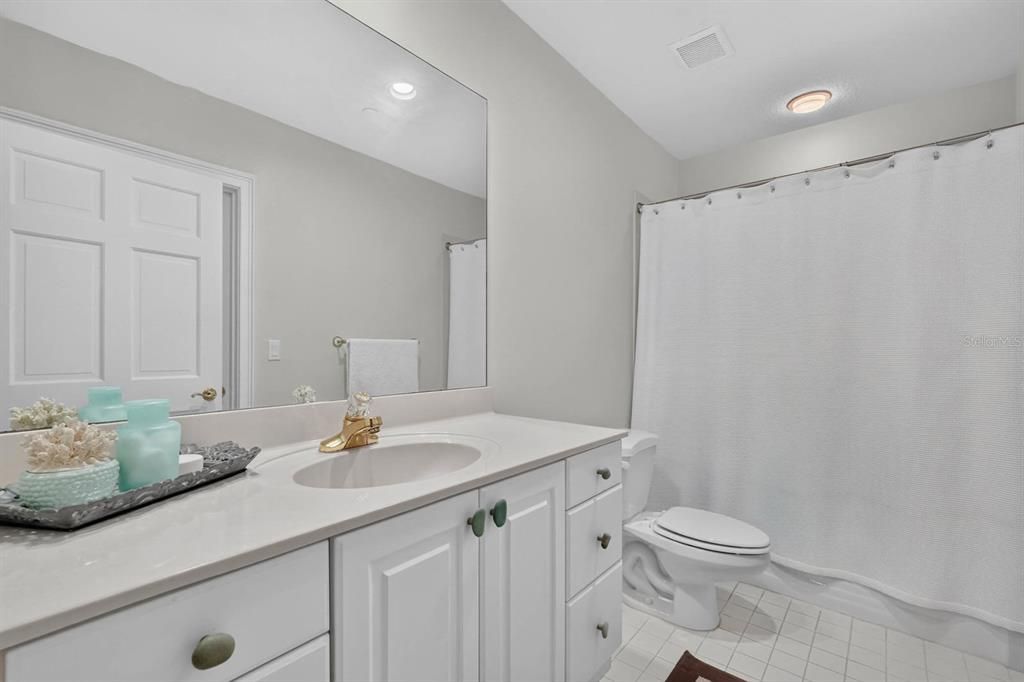 For Sale: $565,000 (2 beds, 2 baths, 1458 Square Feet)