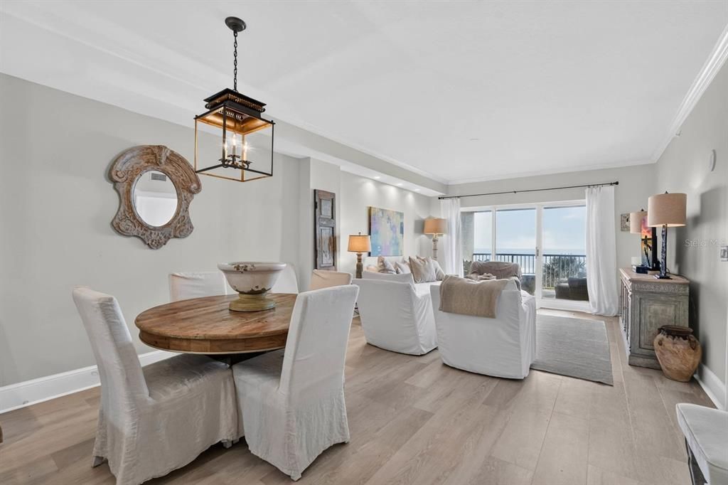 For Sale: $565,000 (2 beds, 2 baths, 1458 Square Feet)