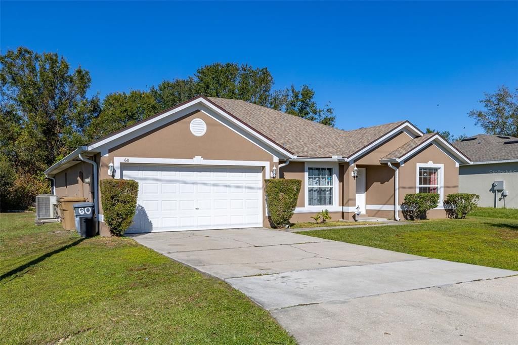 For Sale: $340,000 (5 beds, 2 baths, 1934 Square Feet)
