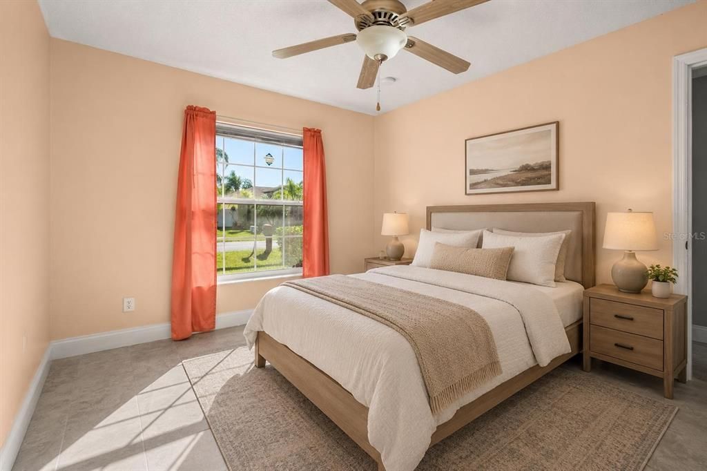 For Sale: $340,000 (5 beds, 2 baths, 1934 Square Feet)