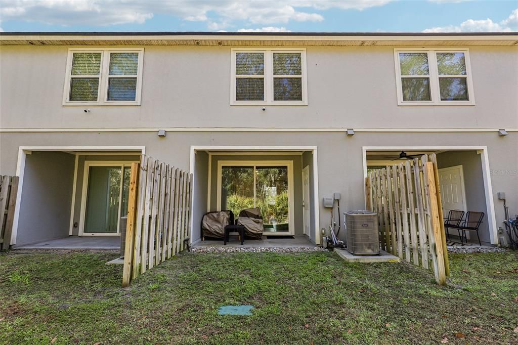 For Sale: $249,000 (2 beds, 2 baths, 1109 Square Feet)