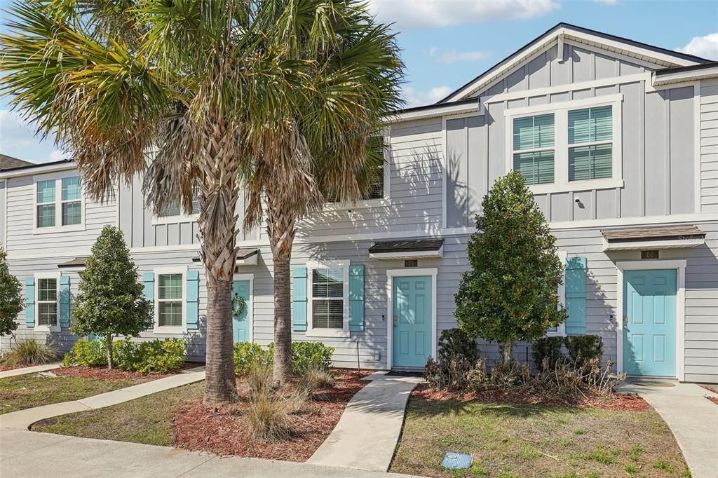 For Sale: $249,000 (2 beds, 2 baths, 1109 Square Feet)