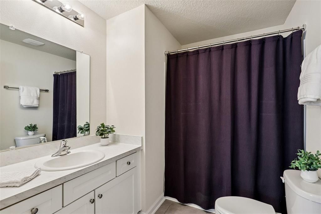 For Sale: $249,000 (2 beds, 2 baths, 1109 Square Feet)