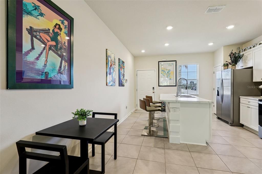 For Sale: $249,000 (2 beds, 2 baths, 1109 Square Feet)