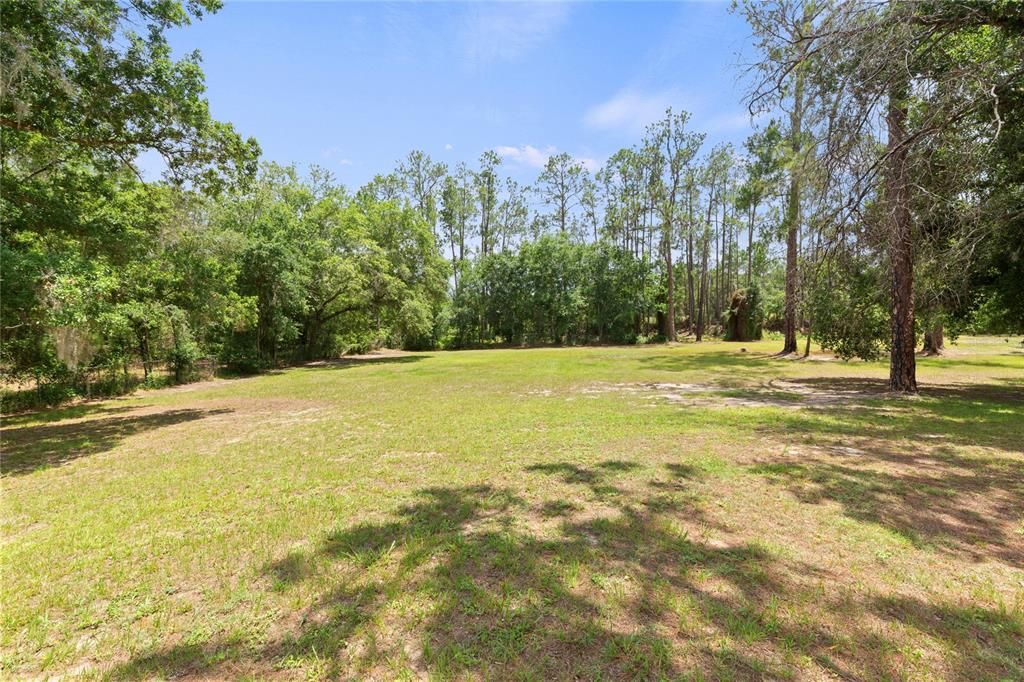 For Sale: $399,900 (3 beds, 2 baths, 960 Square Feet)