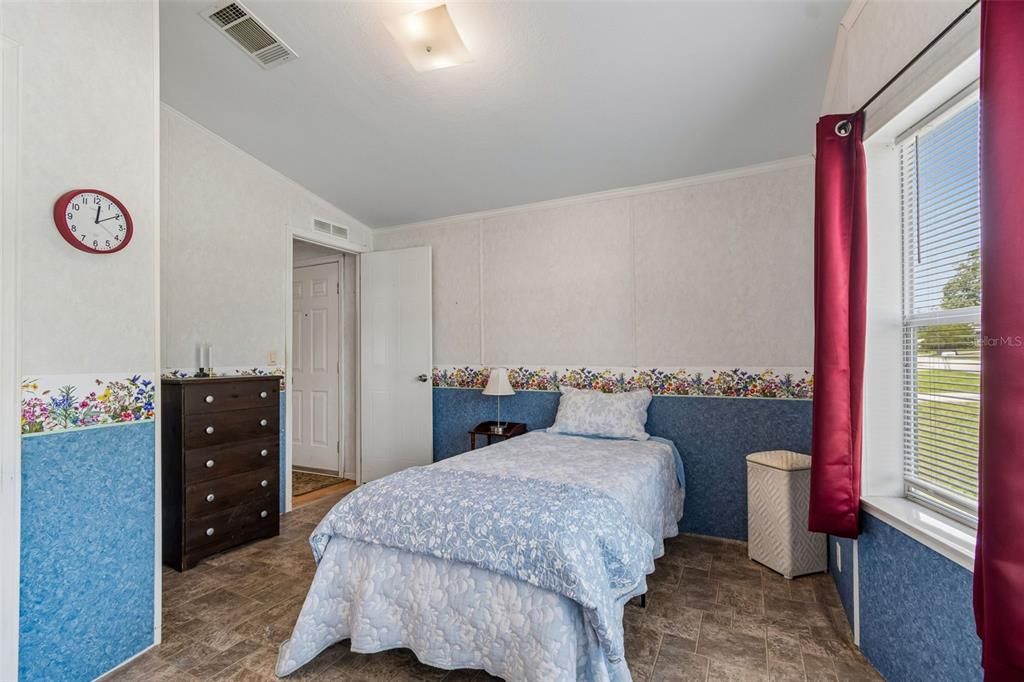 На продажу: $153,000 (2 спален, 2 ванн, 1076 Квадратных фут)
