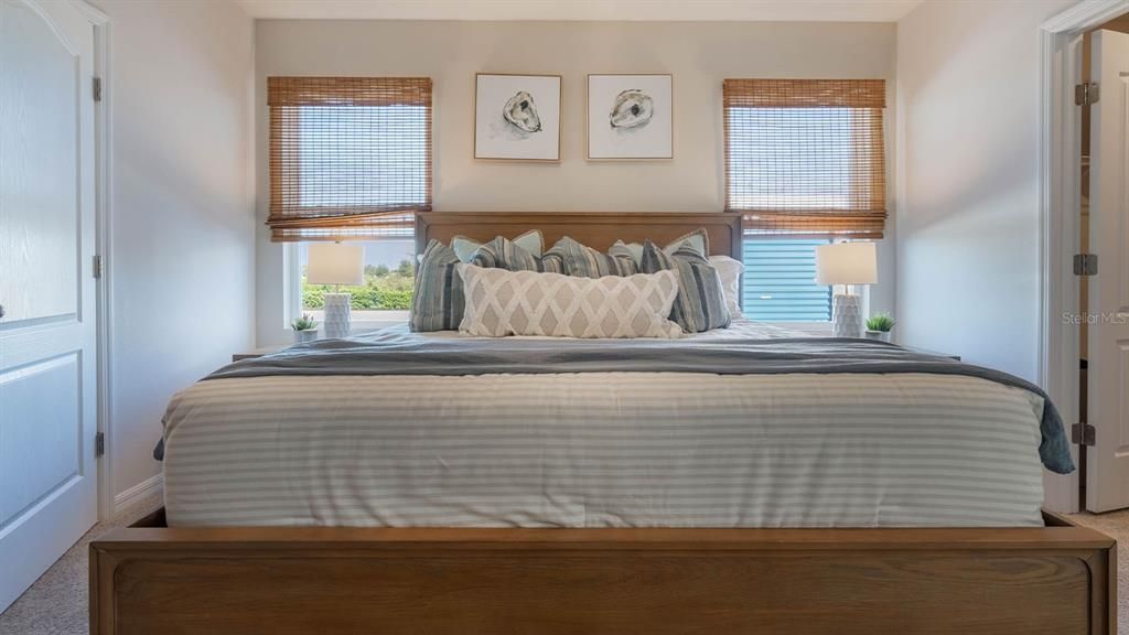 Active With Contract: $317,990 (4 beds, 2 baths, 1665 Square Feet)