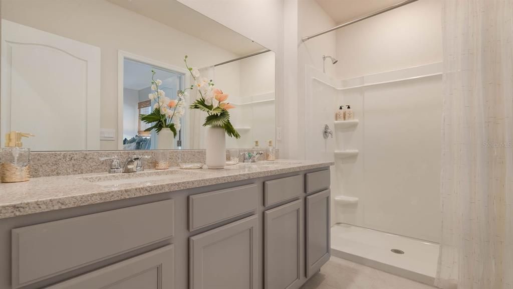 Active With Contract: $317,990 (4 beds, 2 baths, 1665 Square Feet)