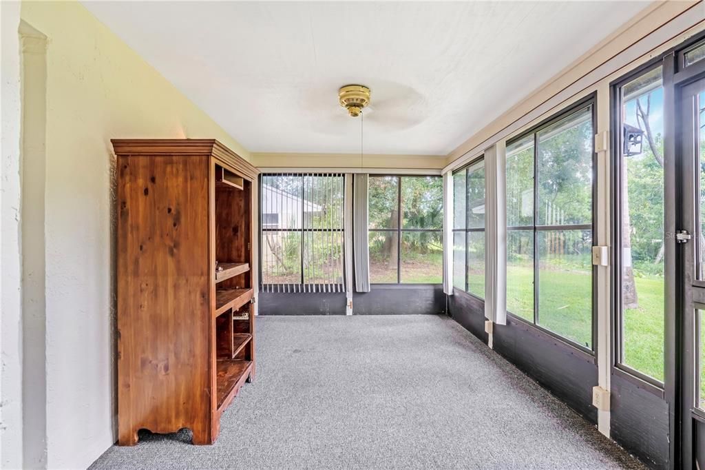 For Sale: $315,000 (3 beds, 2 baths, 1673 Square Feet)