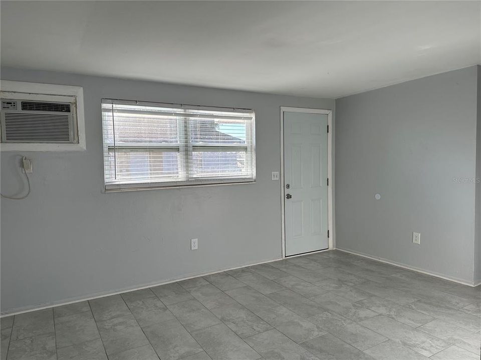 В аренду: $1,395 (2 спален, 1 ванн, 612 Квадратных фут)