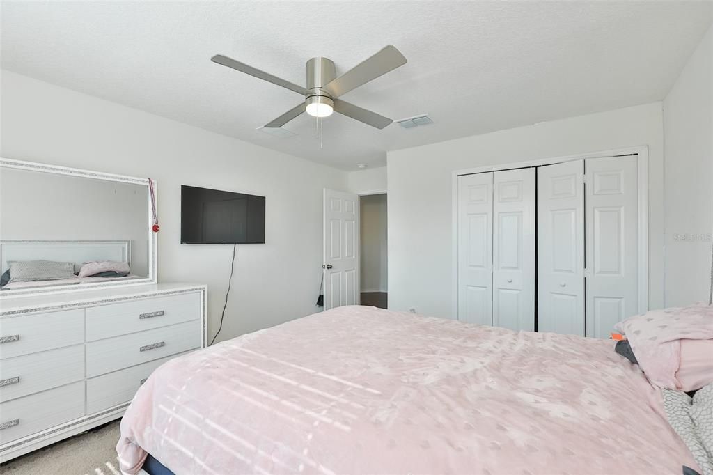 For Sale: $497,000 (5 beds, 3 baths, 3278 Square Feet)
