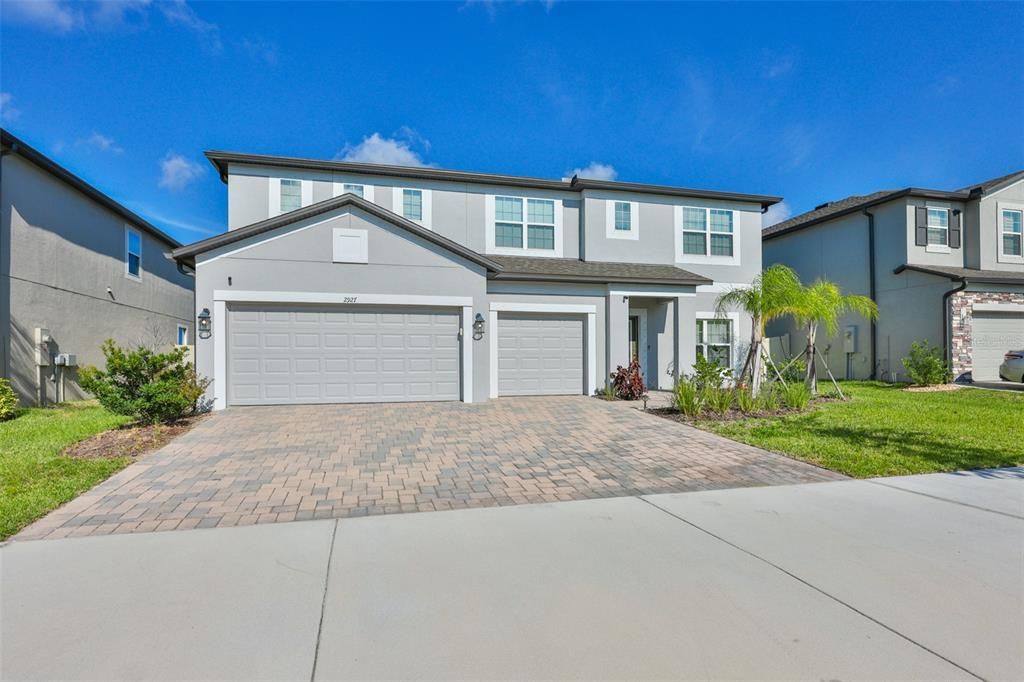 For Sale: $497,000 (5 beds, 3 baths, 3278 Square Feet)