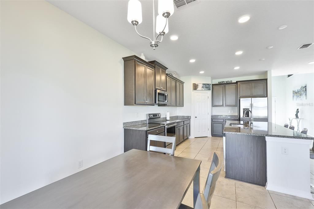 For Sale: $497,000 (5 beds, 3 baths, 3278 Square Feet)