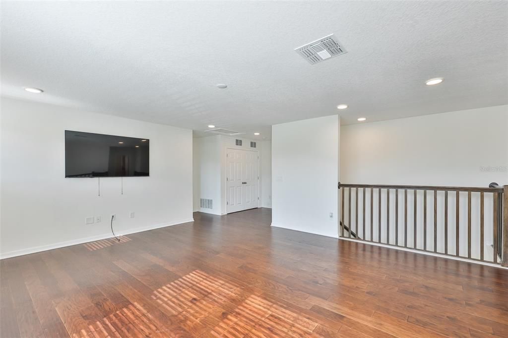 For Sale: $497,000 (5 beds, 3 baths, 3278 Square Feet)