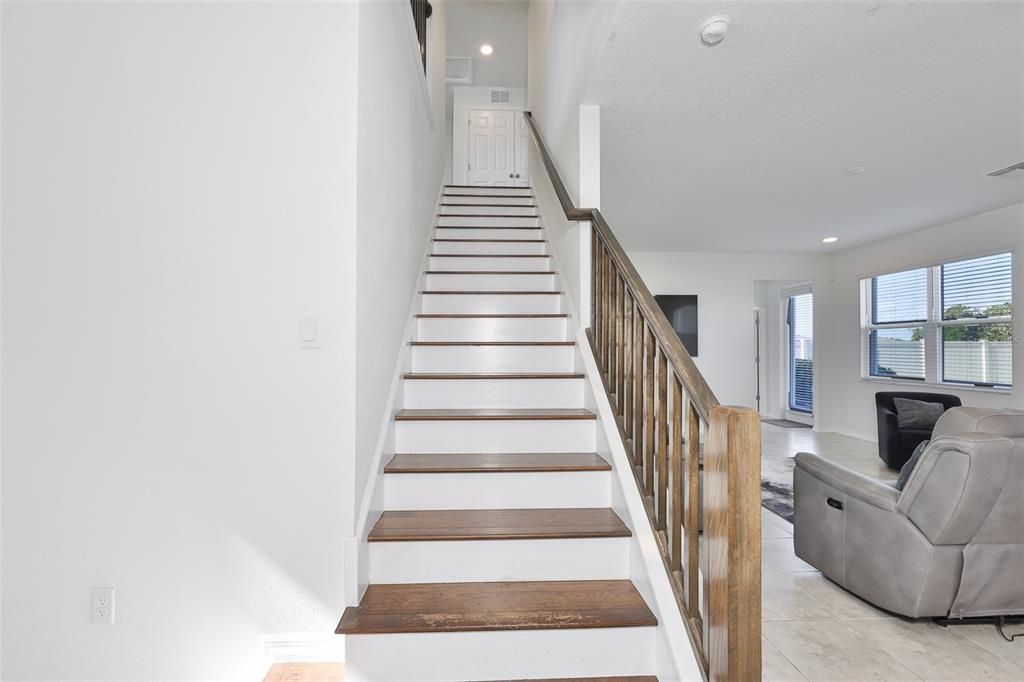 For Sale: $497,000 (5 beds, 3 baths, 3278 Square Feet)