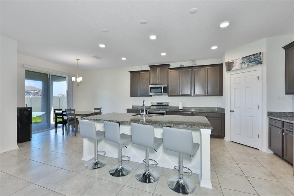 For Sale: $497,000 (5 beds, 3 baths, 3278 Square Feet)