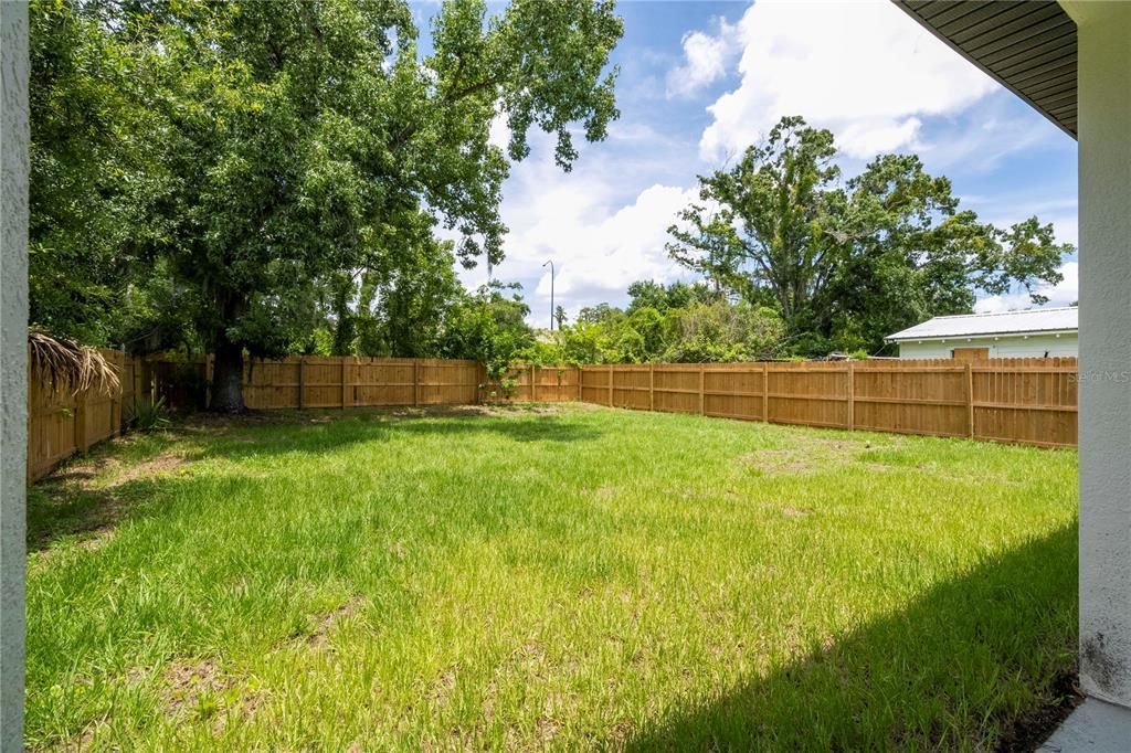 На продажу: $415,000 (4 спален, 2 ванн, 1747 Квадратных фут)