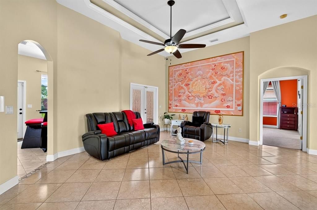 For Sale: $445,000 (3 beds, 3 baths, 2164 Square Feet)
