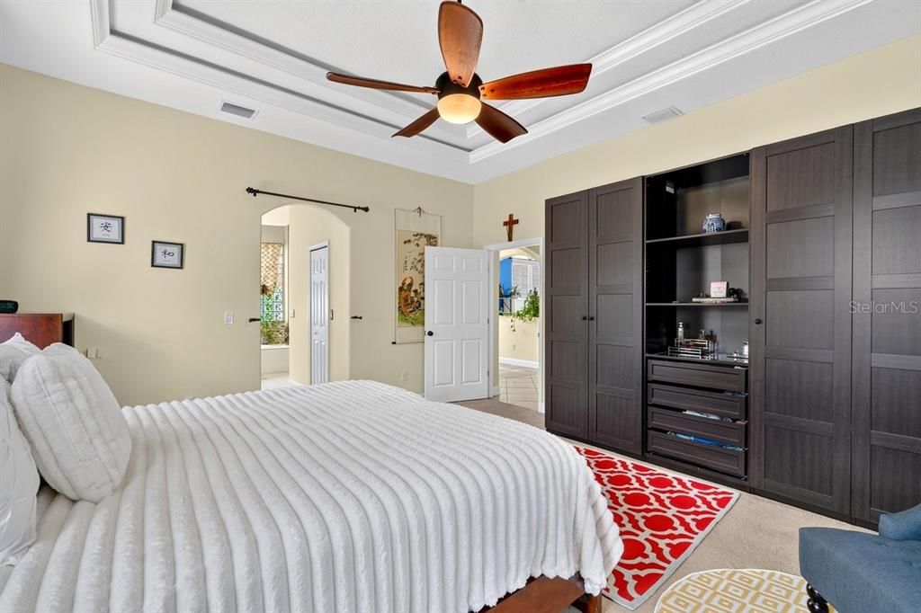 For Sale: $445,000 (3 beds, 3 baths, 2164 Square Feet)