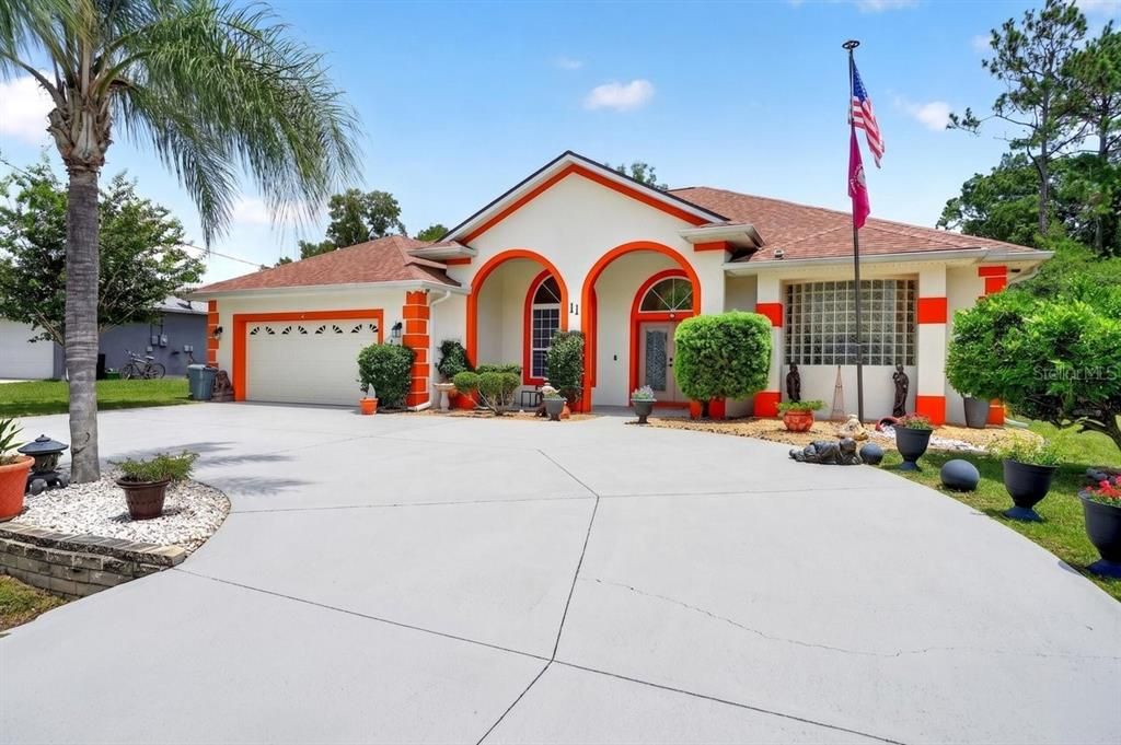 For Sale: $445,000 (3 beds, 3 baths, 2164 Square Feet)