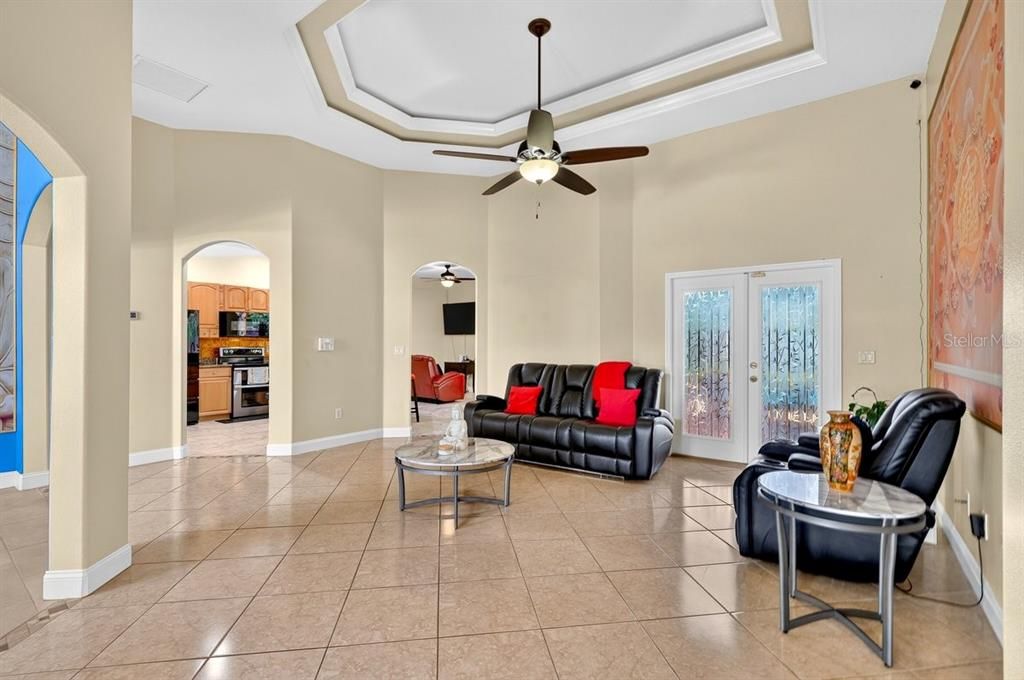 For Sale: $445,000 (3 beds, 3 baths, 2164 Square Feet)