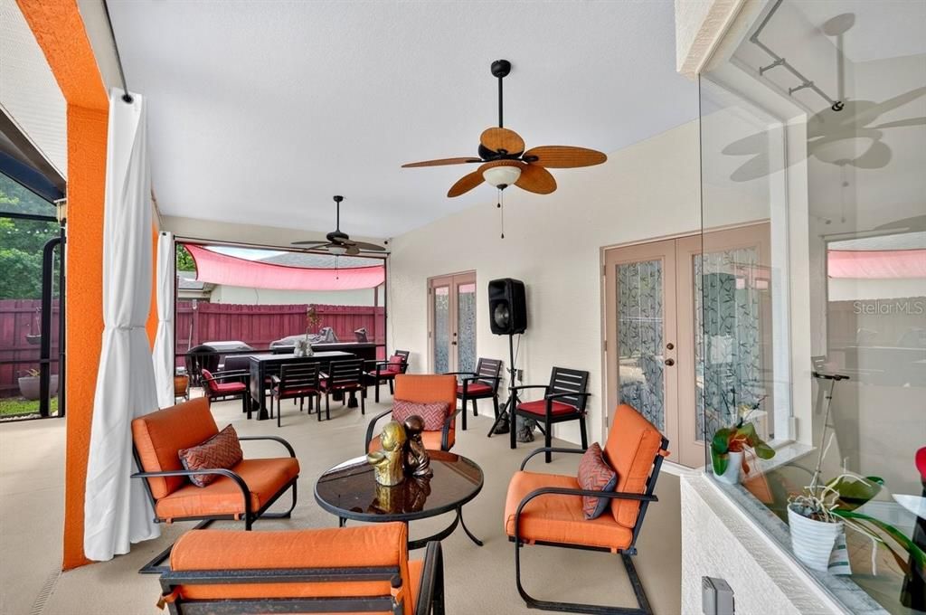 For Sale: $445,000 (3 beds, 3 baths, 2164 Square Feet)