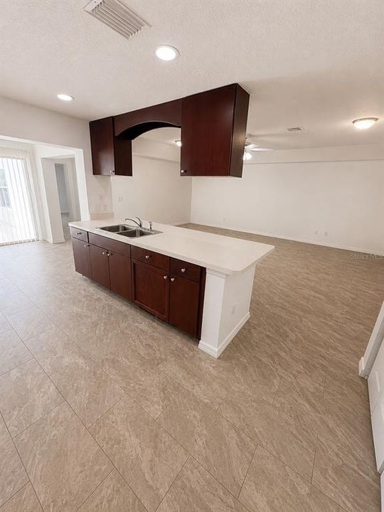For Rent: $1,799 (3 beds, 2 baths, 1854 Square Feet)