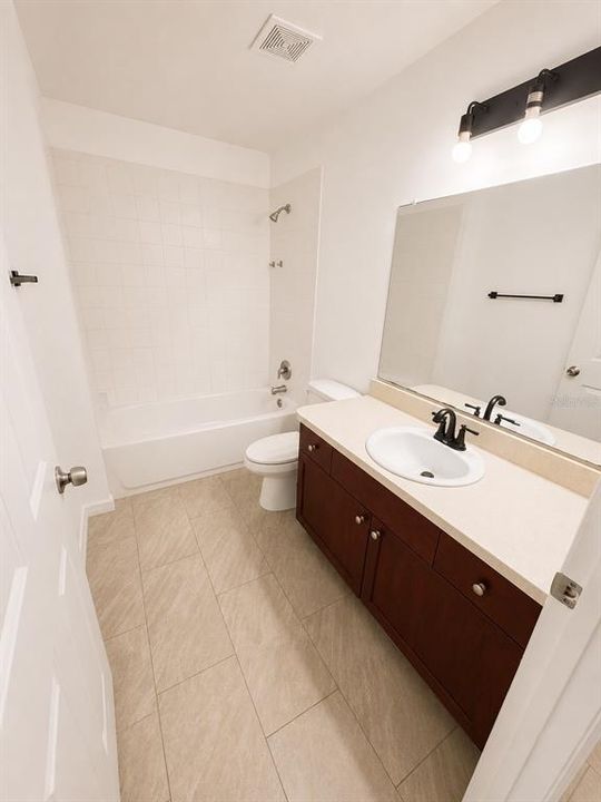 For Rent: $1,799 (3 beds, 2 baths, 1854 Square Feet)
