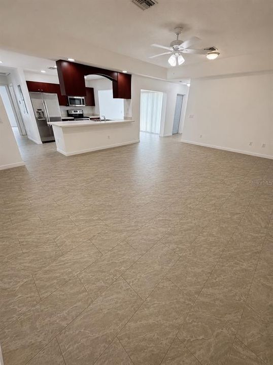 For Rent: $1,799 (3 beds, 2 baths, 1854 Square Feet)