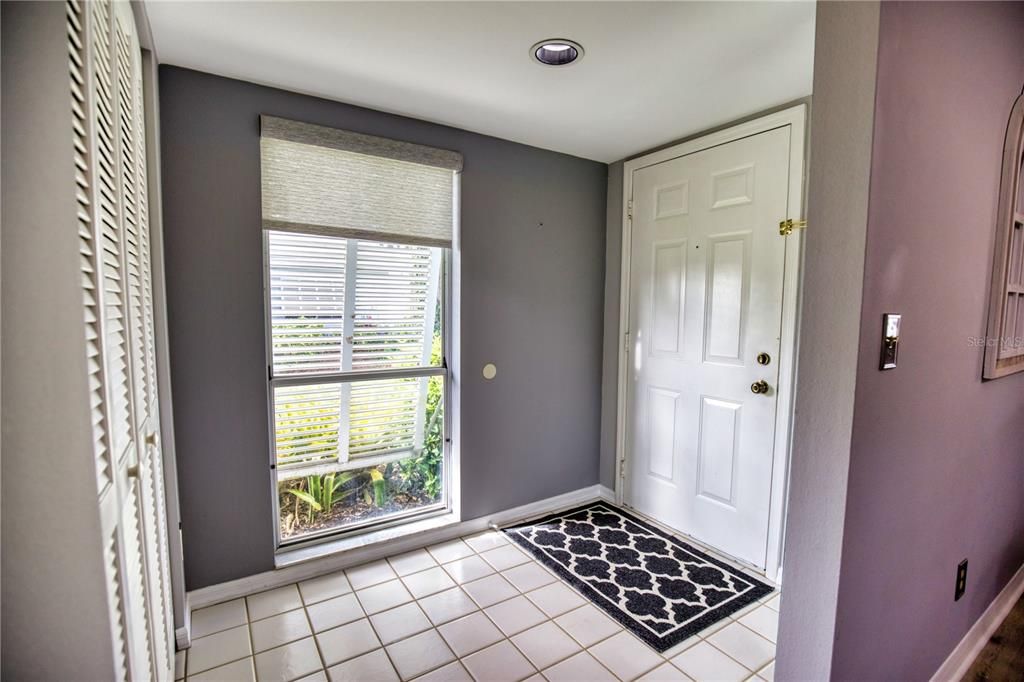 For Rent: $4,800 (2 beds, 2 baths, 1175 Square Feet)