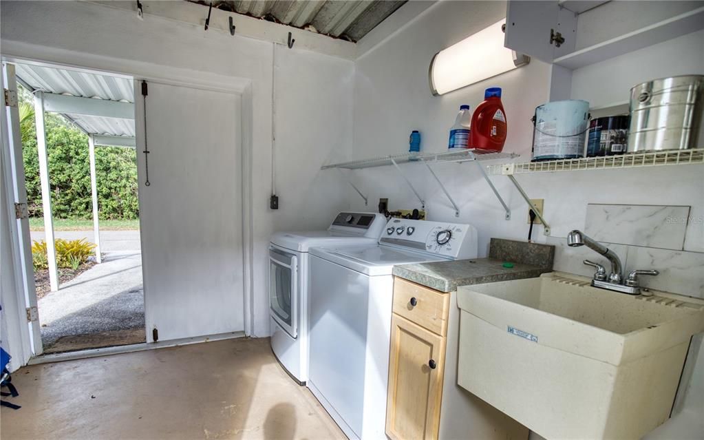 For Rent: $4,800 (2 beds, 2 baths, 1175 Square Feet)