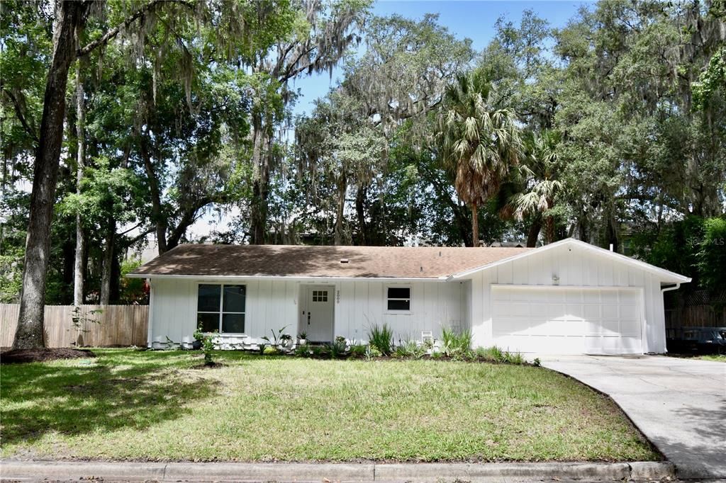 For Sale: $337,000 (3 beds, 2 baths, 1391 Square Feet)