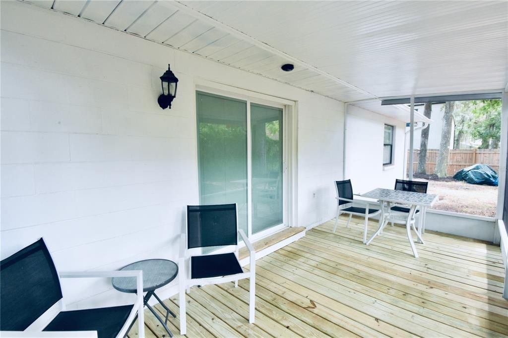 For Sale: $337,000 (3 beds, 2 baths, 1391 Square Feet)