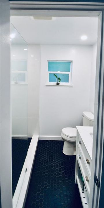 For Sale: $337,000 (3 beds, 2 baths, 1391 Square Feet)