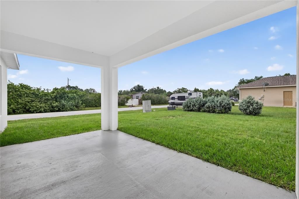 For Sale: $339,900 (4 beds, 3 baths, 1818 Square Feet)