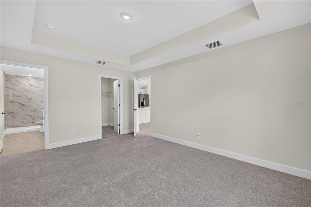 For Sale: $339,900 (4 beds, 3 baths, 1818 Square Feet)