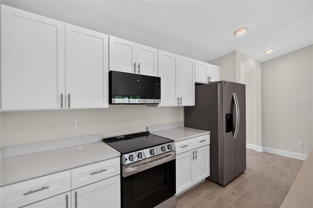 For Sale: $339,900 (4 beds, 3 baths, 1818 Square Feet)