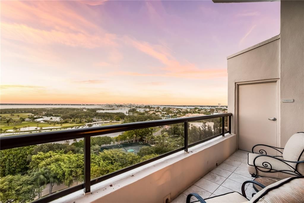 For Sale: $12,995,000 (4 beds, 3 baths, 4912 Square Feet)