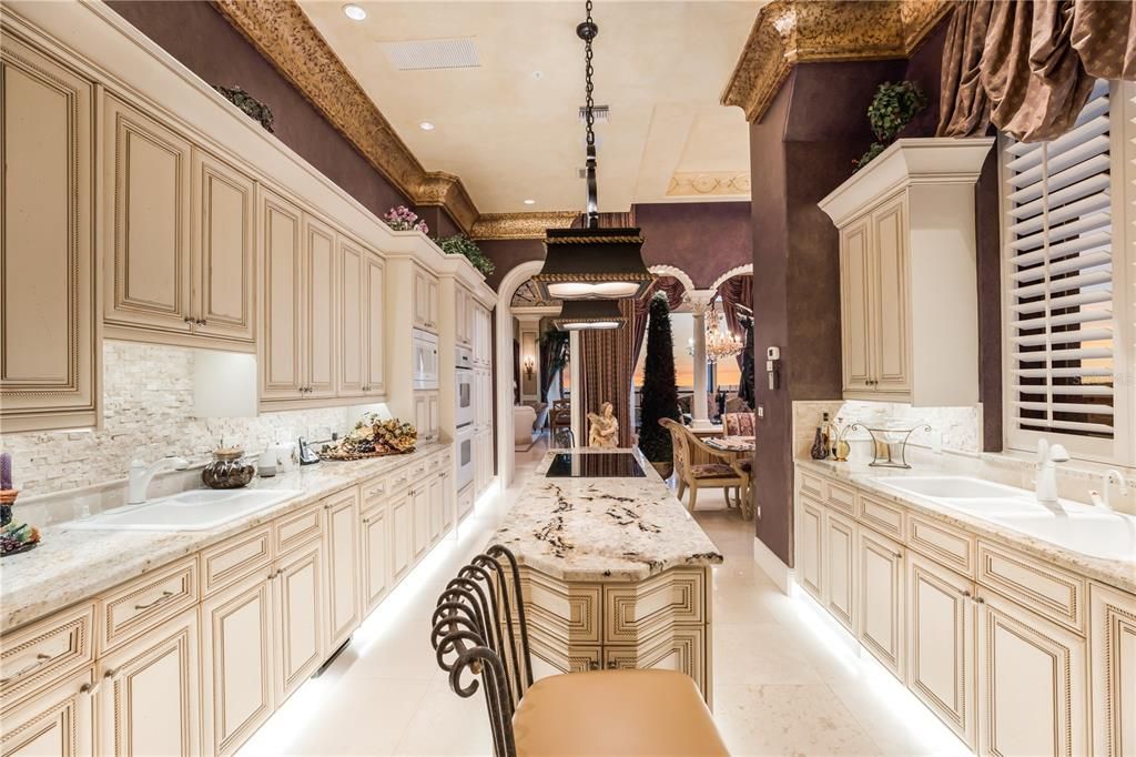 For Sale: $12,995,000 (4 beds, 3 baths, 4912 Square Feet)