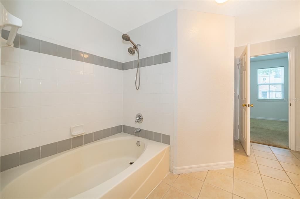 For Rent: $2,150 (3 beds, 2 baths, 1260 Square Feet)