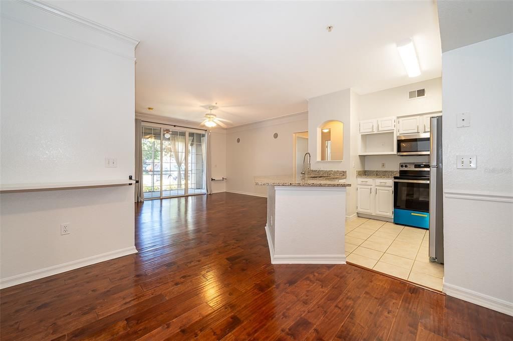 For Rent: $2,150 (3 beds, 2 baths, 1260 Square Feet)