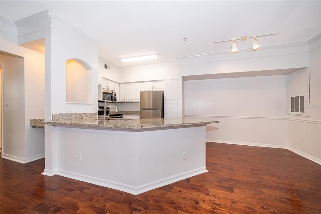 For Rent: $2,150 (3 beds, 2 baths, 1260 Square Feet)