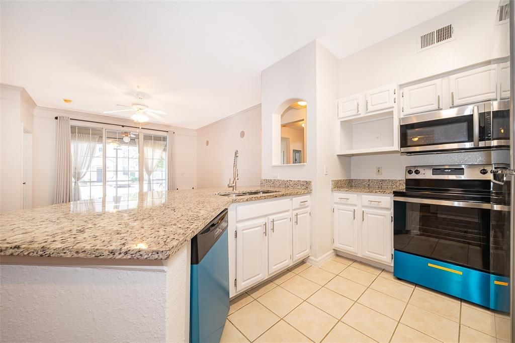 For Rent: $2,150 (3 beds, 2 baths, 1260 Square Feet)