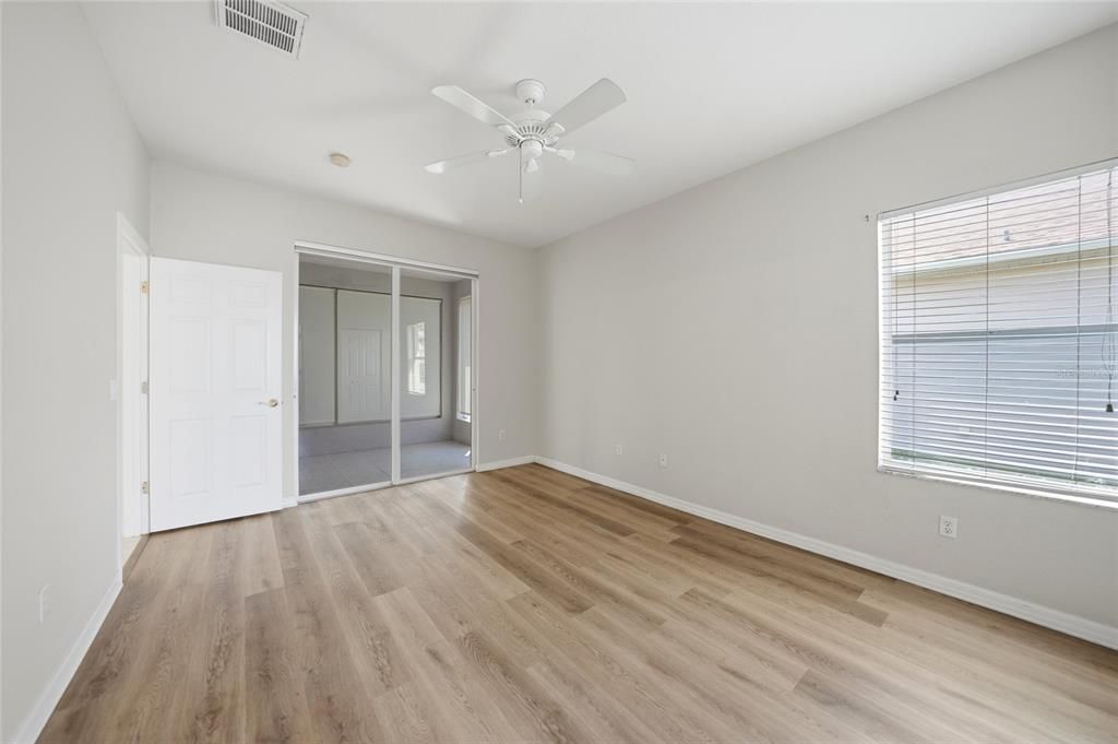 For Sale: $279,000 (3 beds, 2 baths, 1586 Square Feet)