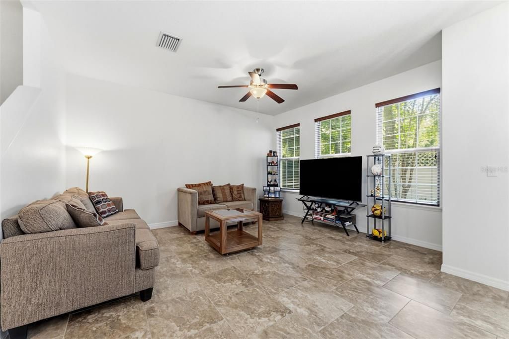 For Sale: $369,000 (3 beds, 2 baths, 1480 Square Feet)